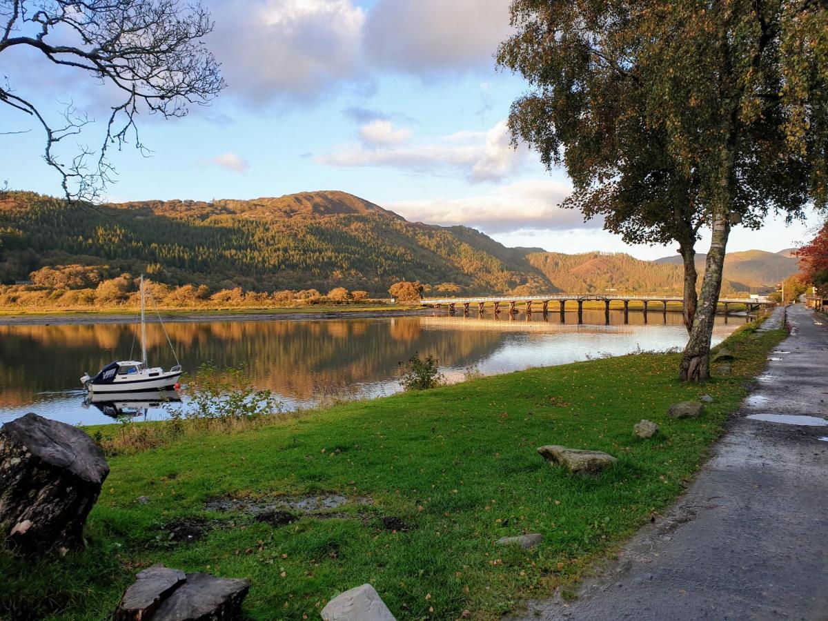 Snowdonia Mawddach Escape Villa Dolgellau Bagian luar foto